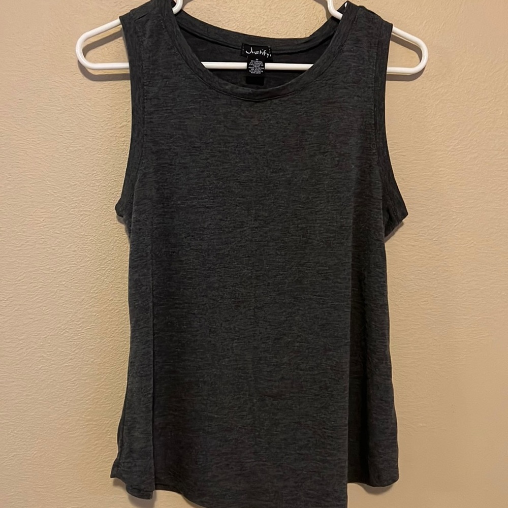 Justify Tank medium